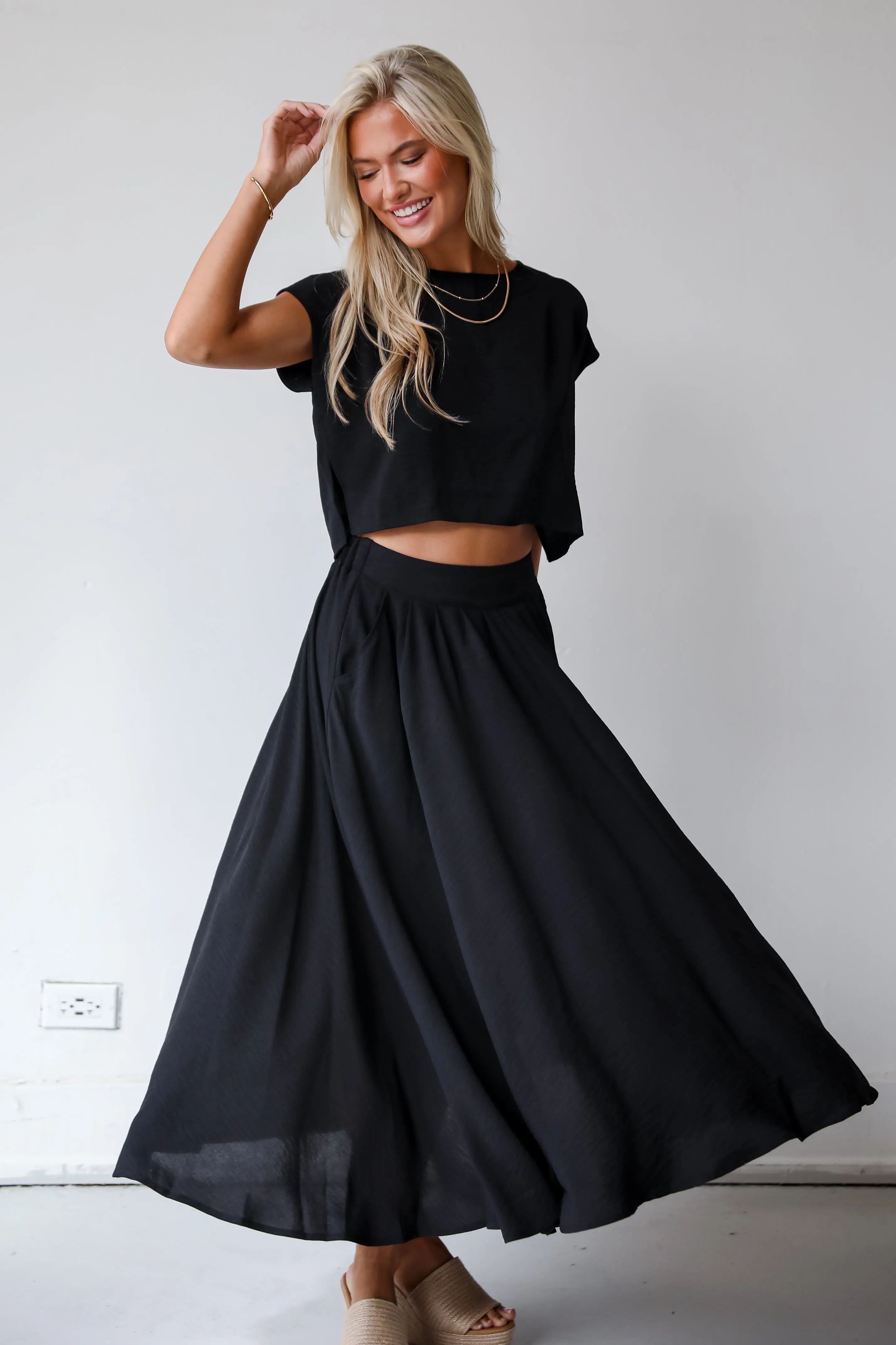 Effortless Escape Black Maxi Skirt - DU DEAL