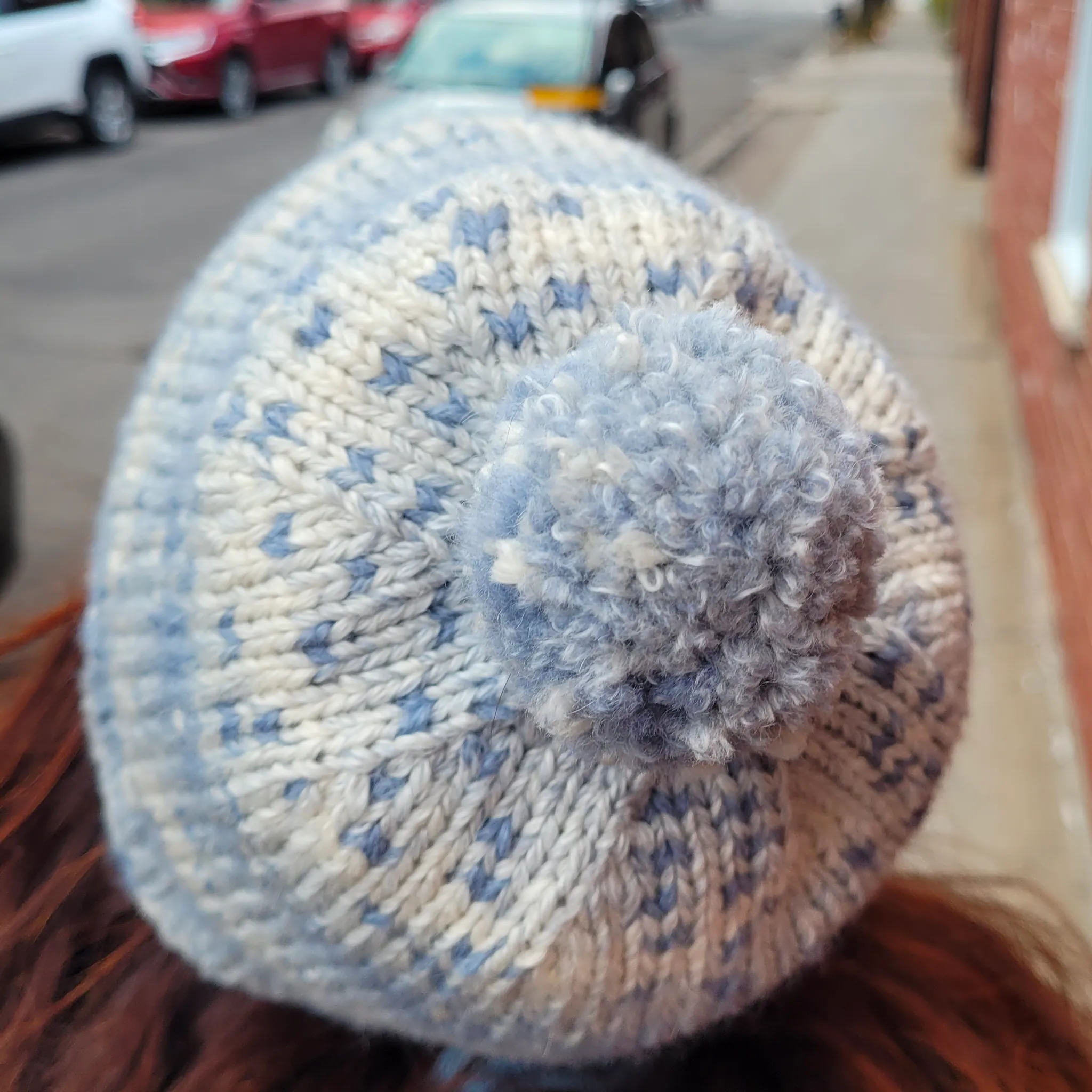 Free pattern - “Flakes” hat