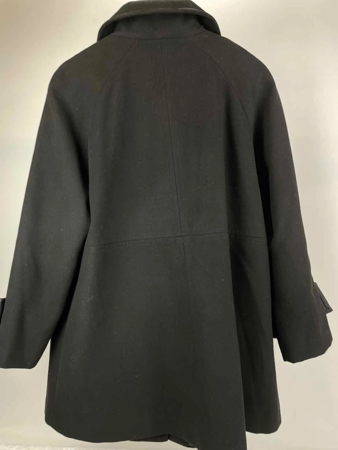 IZ Sport Size L Black wool Coat