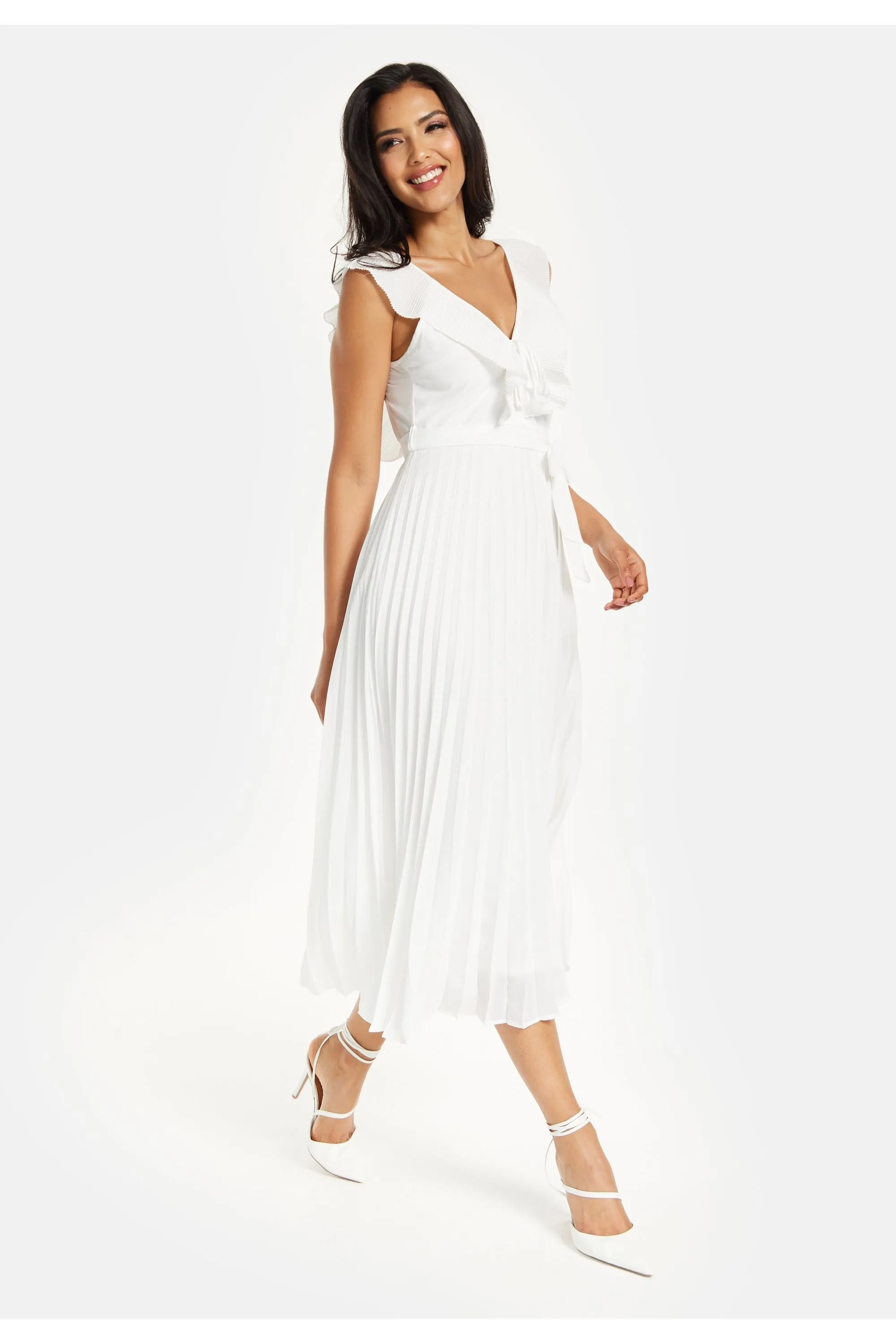 Liquorish Frilled V Neck Sleeveless Pleated Maxi Dress In White