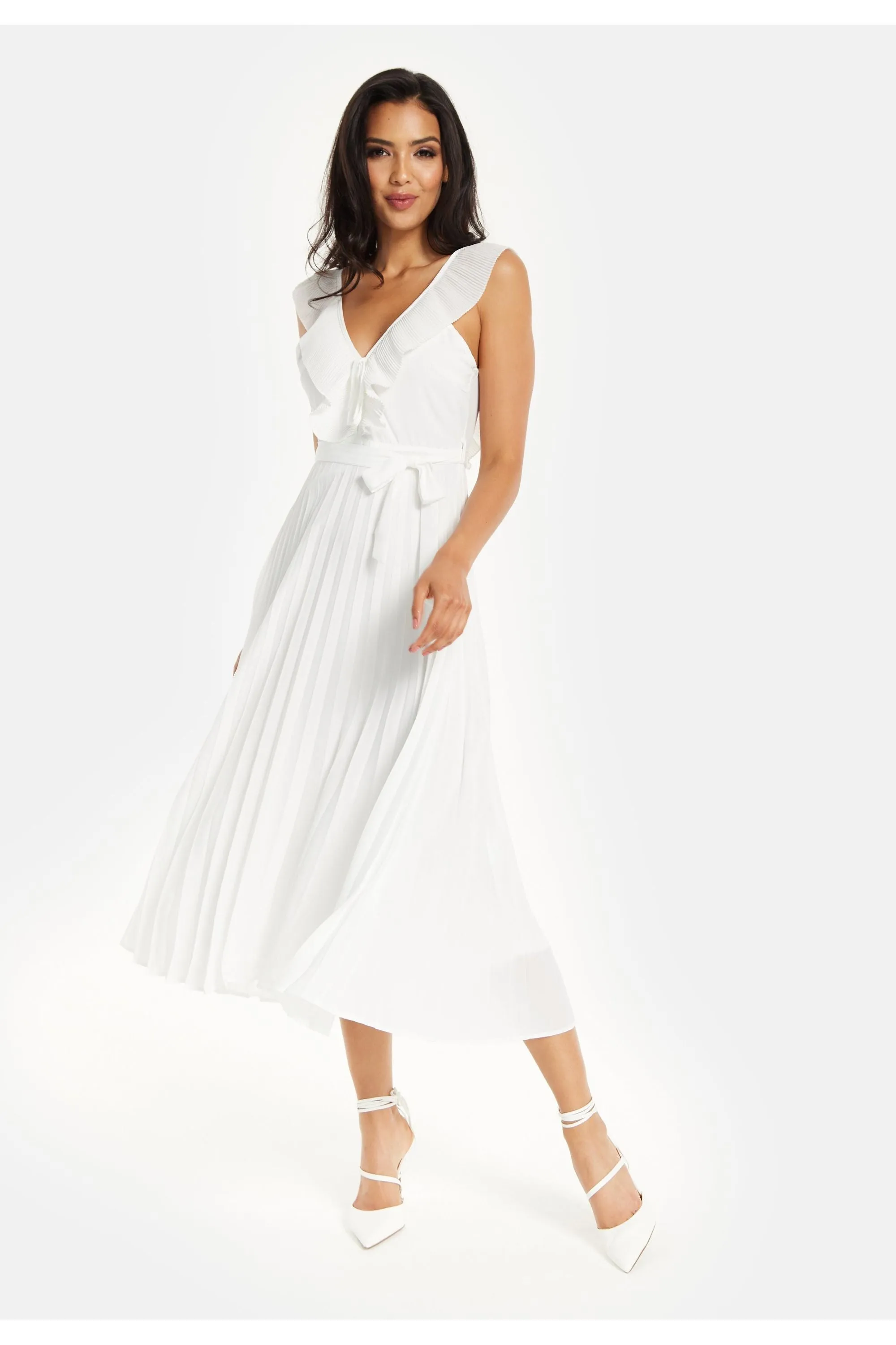 Liquorish Frilled V Neck Sleeveless Pleated Maxi Dress In White