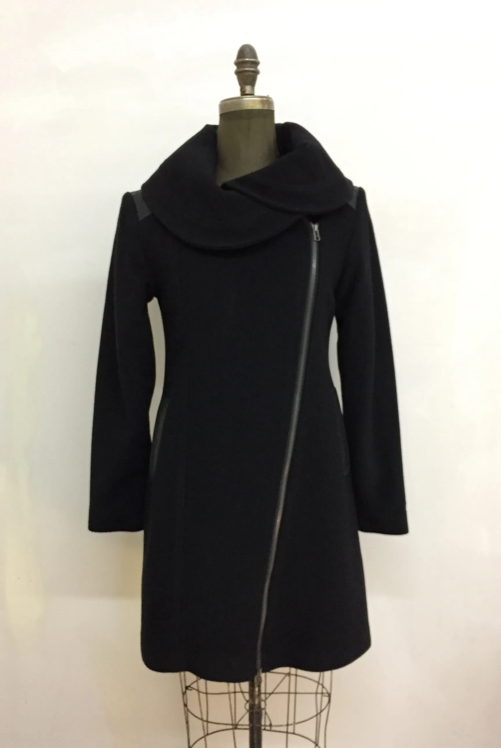 Mila Coat - Cashmere & Wool Blend