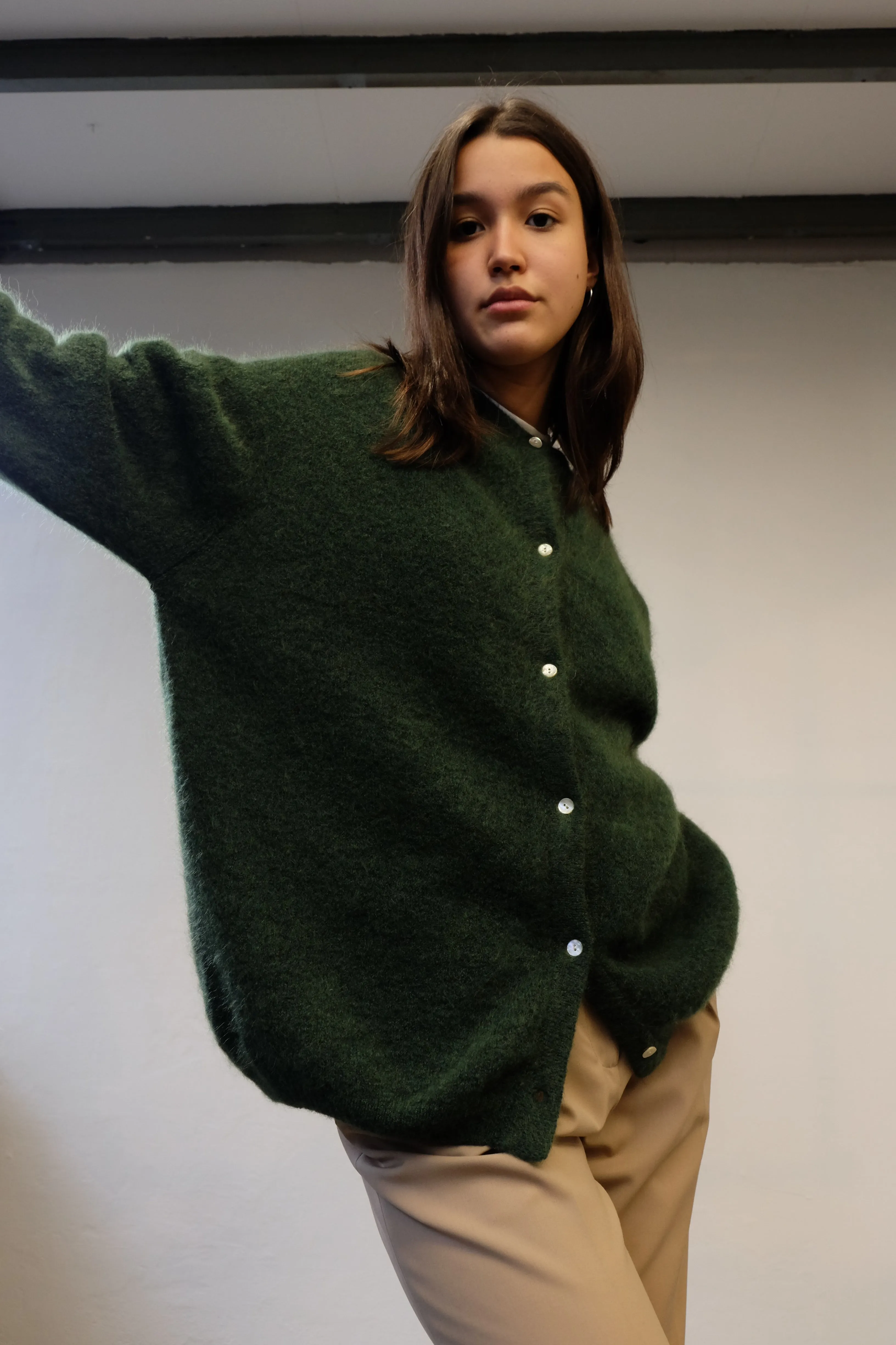 PEARL BUTTONED OVERSIZED CARDI IN FIR GREEN