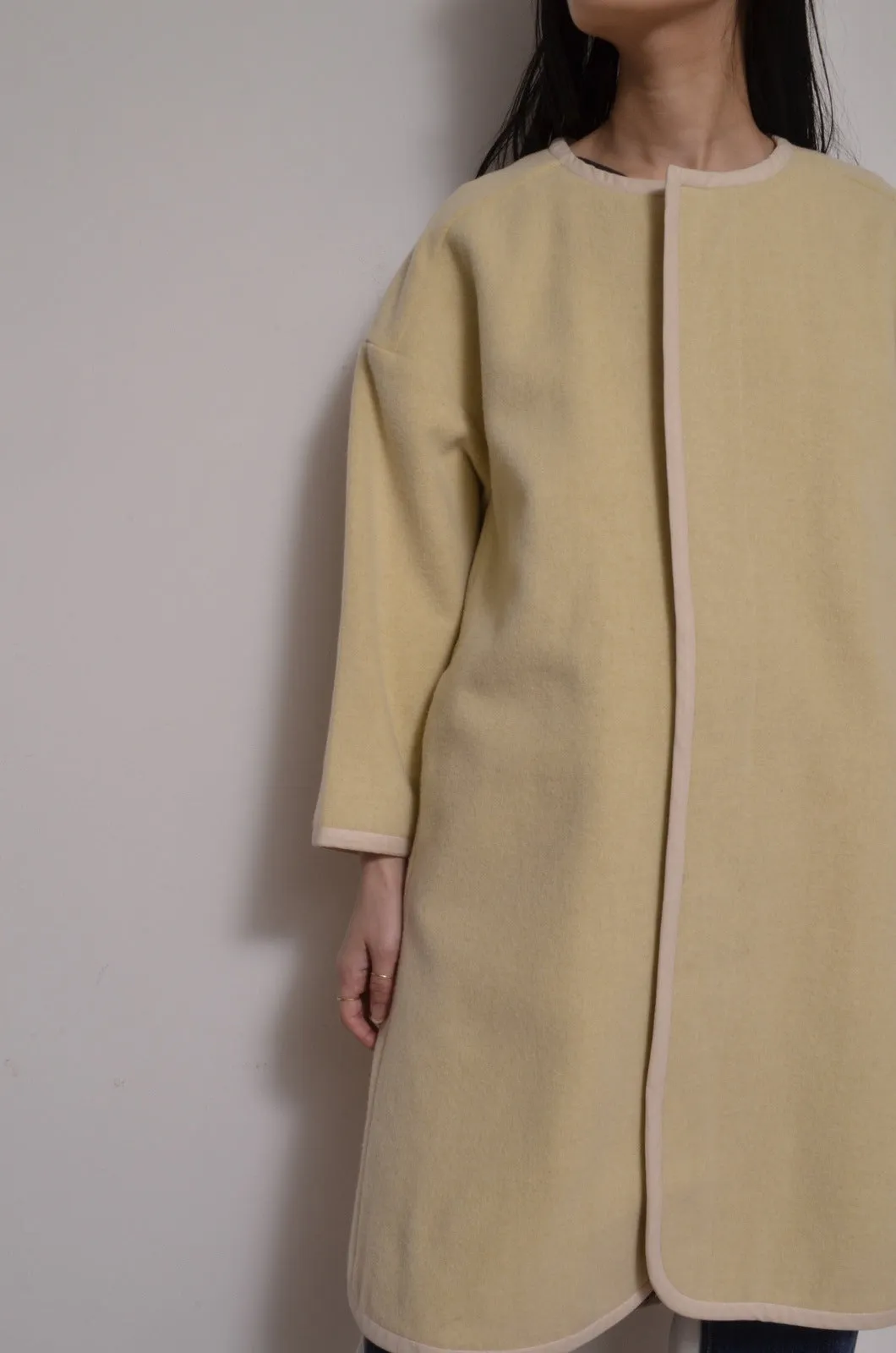 WOOL MOSSA FLAPS COAT/YELLOW_02